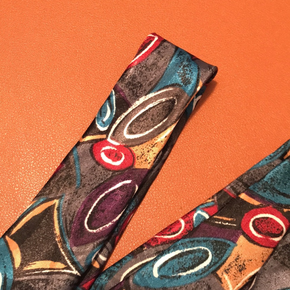 Stylish Multicolor Tie - Picture 8 of 9